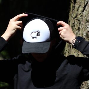 Šiltovka “Nebuď ovca” UNISEX